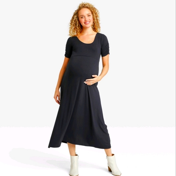 The Nines by HATCH Dresses & Skirts - The Nines by HATCH™ Short Sleeve Shirred Jersey Maternity Dress Black M